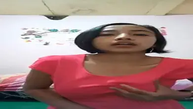 Bokep Indo Live Cewek Baju Pink Rambut Pendek Sange